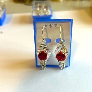 Earrings Red and diamond shape